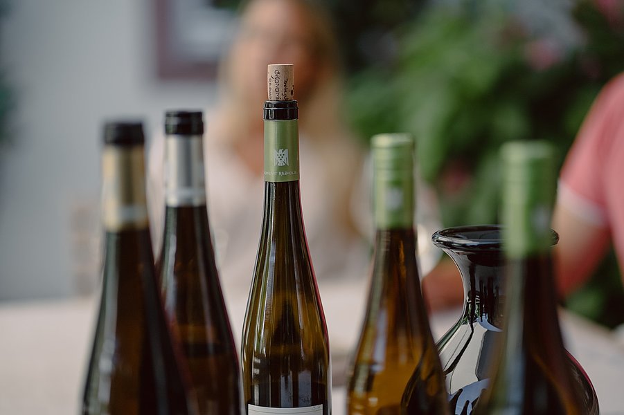 Weinprobe im Weingut Rebholz in Siebeldingen in der Pfalz